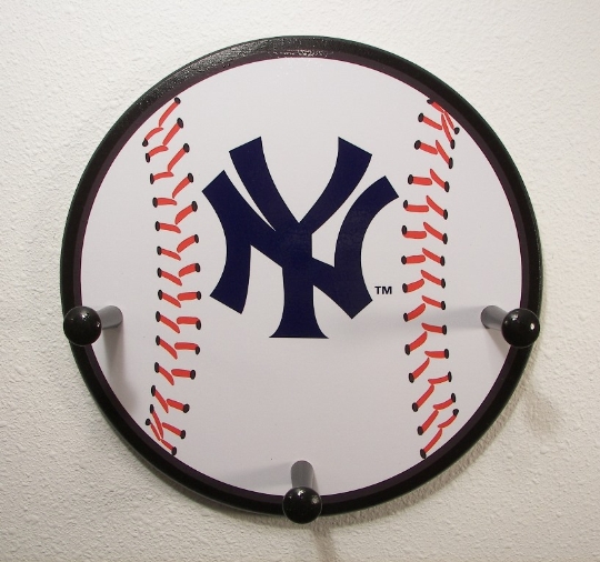 3 Peg New York Yankees Baseball Hanger